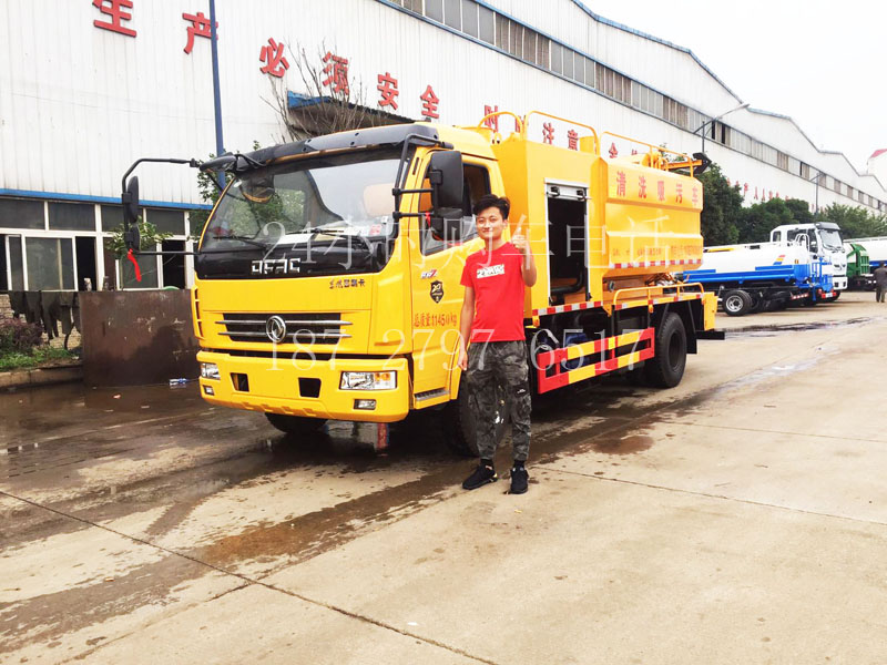 清洗吸污车价格